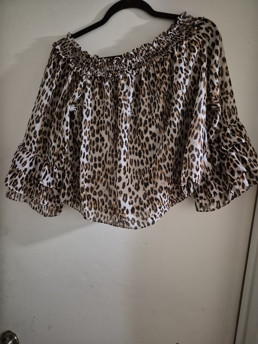 Women's Off-Shoulder Leopard Print Top - Brown/Black
